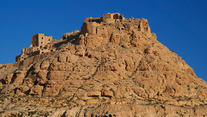 Ksar Douiret,governatorato di Tataouine, Tunisia, resti del tipico villaggio fortificato Berbero...