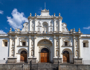 Obraz premium Daily exposure of the Parish of San Jose located in the city of Antigua Guatemala, dated 1545, after being rebuilt due to Earthquake