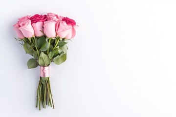 Obraz premium Elegant Bouquet of Pink and Red Roses with Soft Background for a romantic and elegant feel.