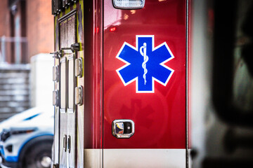 Ambulance at ER 2 © 911.photography