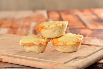 pie, little pie from Goiás, baked chicken pie, typical Brazilian food