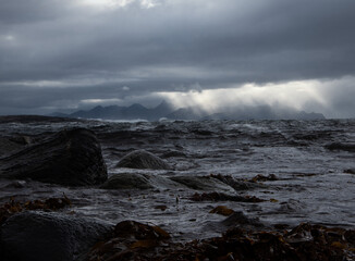 paisajes de las lofoten con arco iris
