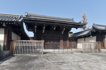Fototapeta premium 東本願寺 玄関門 京都市下京区