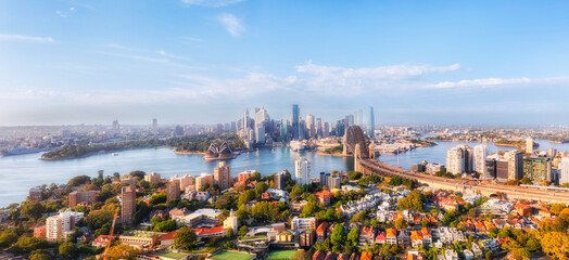 D Syd Kir Short Mid pan