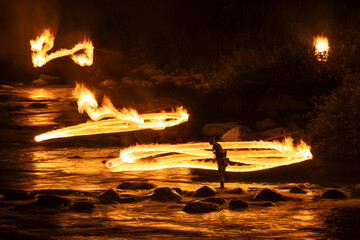 火ぶり漁 清流馬瀬川 鮎の伝統漁法 岐阜県下呂市馬瀬