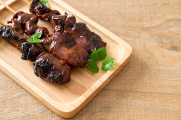 grilled chicken liver with herbs and spices