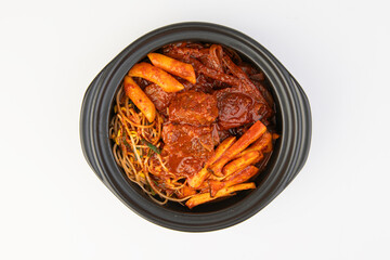 Steamed spicy ribs in the pot