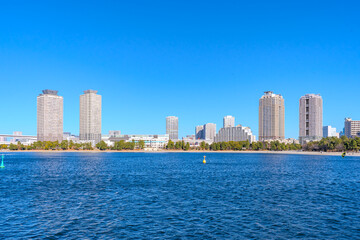 Obraz premium Odaiba waterfront skyline in Tokyo, Japan