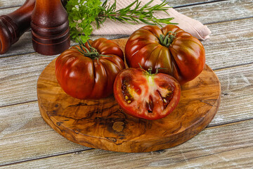 Organic juicy ripe red tomatoes