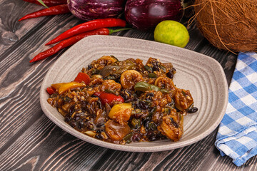Squid with vegetables in oyser sauce