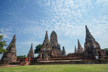 Obraz premium Wat Chaiwatthanaram, Ayutthaya Province, Thailand, after being destroyed by Burma in the war of 1767, photographed on 26 Feb 2022.