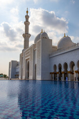 Fototapeta premium SHEIKH ZAYED GRAND MOSQUE CENTRE