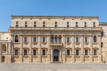 Imposante façade du Palazzo del Seminario, sur la Piazza del Duomo, à Lecce, dans les Pouilles,...