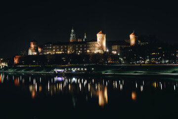 Krakow castle at night