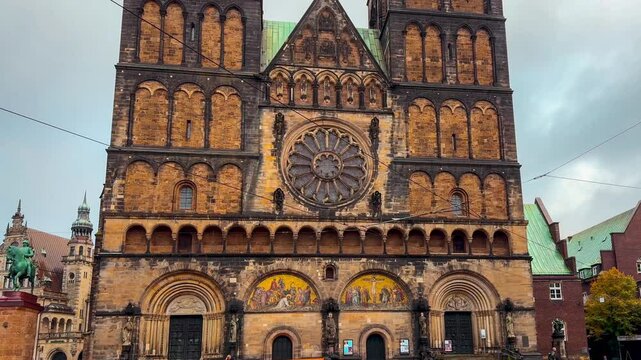 Market Square, Town Hall, Ronald's Cathedral and St. Peter's Cathedral in historic centre old town Free Hanseatic City Bremen Germany, October 6, 2024. High quality 4k footage