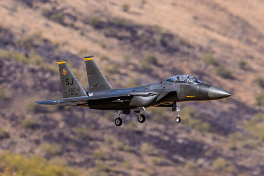 AMPS RC Park 2-15-2025 Phoenix, AZ, USA..

Scale radio controlled  model of a Boeing F-15E Strike Eagle performing at the Arizona Model Pilots Society Jet Jam
