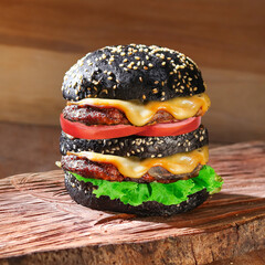 Hamburguer Duplo com pão preto