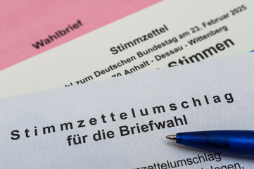 Wahlschein ankreuzen - Stimmzettel - Briefwahl