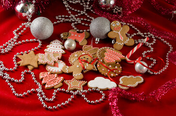 Thin gingerbread cookies on the New Year's table
