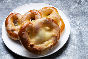 german cheese pretzels