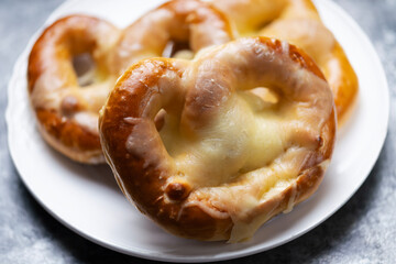 german cheese pretzels