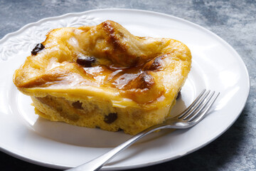 traditional english bread and butter pudding