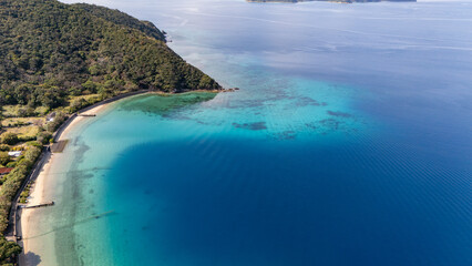 奄美大島瀬戸内町阿室釜の白浜海水浴場
