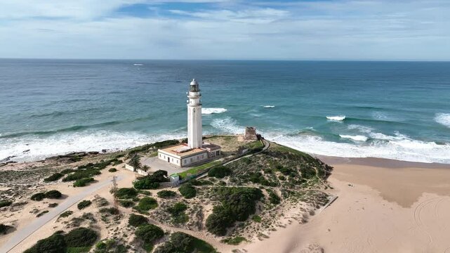 vista a&eacute;rea del faro de Trafalgar en el municipio de Barbate, Espa&ntilde;a