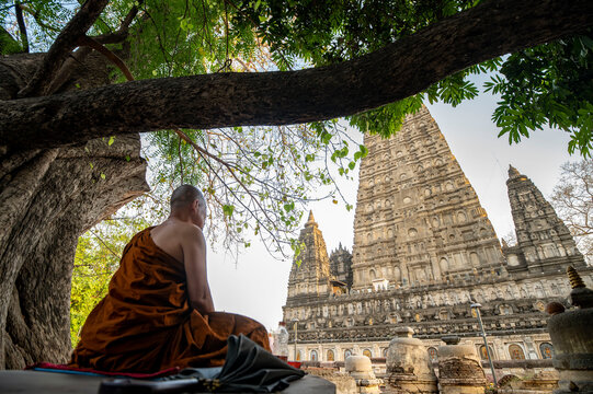 Majestic Mahabodhi Temple in Bodh Gaya, a UNESCO World Heritage site and the place where Buddha attained enlightenment. Showcasing intricate architecture and serene spiritual ambiance.&rdquo;
