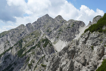 Eppzirler Scharte, Karwendel mountains, Solsteinhaus hut on Karwendel Hohenweg, Austria