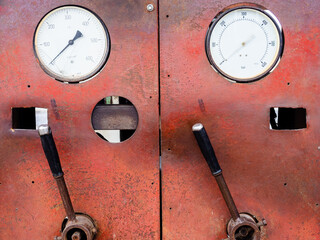 retro pressure gauges of propane fueling station