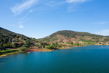 Fototapeta premium Lake Salagou in Europe, France, Occitanie, Herault, Clermont l Herault, in summer, on a sunny day.