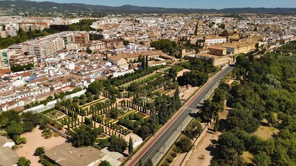 Fototapeta premium foto de drone de Alcázar de los Reyes Cristianos Córdoba España europa