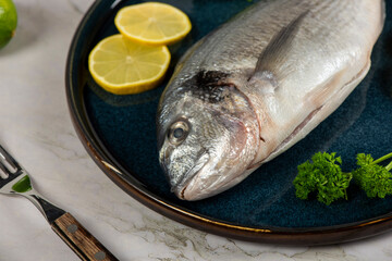 sea bream fish with lemon slices