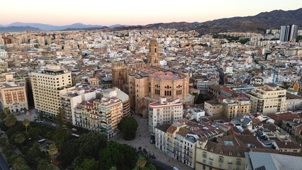 Obraz premium foto de drone de Santa Iglesia Catedral Basílica de la Encarnación de Málaga España europa