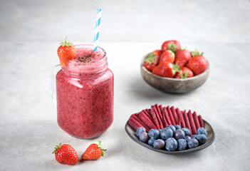 Red berries smoothie 