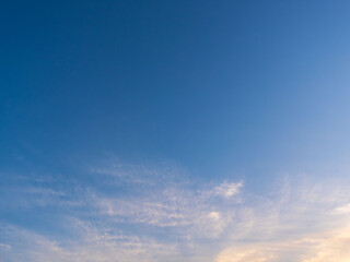 2月の夕暮れの空と雲09