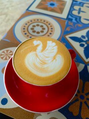 Swan on coffe latte