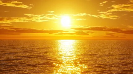 Obraz premium Golden sunset over calm ocean; peaceful nature scene; background for travel, relaxation