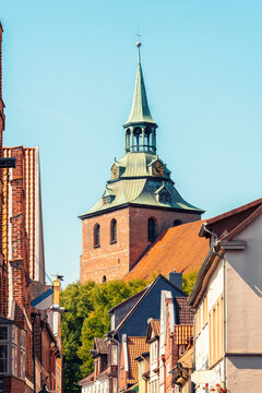 St.-Michaelis church and redbrick gothic buildings in L�neburg, Germany