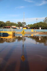 orla do rio uruguai em cheia em são borja, rio grande do sul 