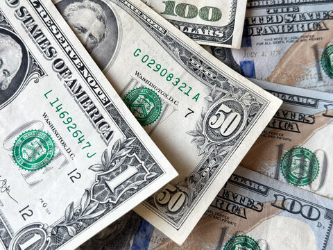Dolar, amerykańskie banknoty, amerykańska waluta, got&oacute;wka. Dollar, American banknotes, American currency, cash. 
