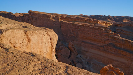 Fototapeta premium Lo spettacolare Canyon di Djebel Sidi Bouhlel dove sono state girate alcune scene di Guerre Stellari, nella provincia di Tozeur, Tunisia