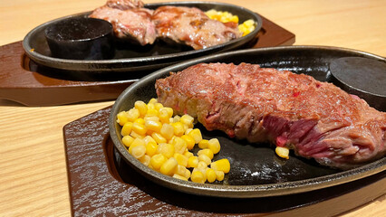 ステーキハウス ジューシーでおいしそうなステーキ