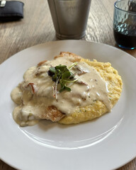 chicken breast with mashed potatoes