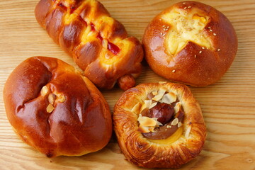 菓子パン　惣菜パン