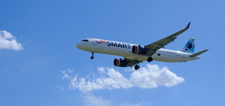 Jetsmart Airbus A321neo arriving at Buenos Aires AEP airport