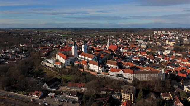 Freisinger Dom Germany, Bavaria aerial view in winter in sunny weather without snow. Dom St. Maria und St. Korbinian in Freising Deutschland, Bayern Luftaufnahme im Winter bei sonnigem Wetter. 