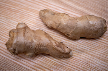 Fototapeta premium Ginger is one of the healthiest (and tastiest) spices on the planet. It is rich in nutrients and bioactive compounds that benefit your body and brain.