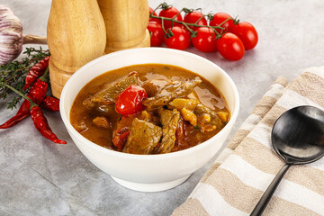 Yellow Thai curry with beef